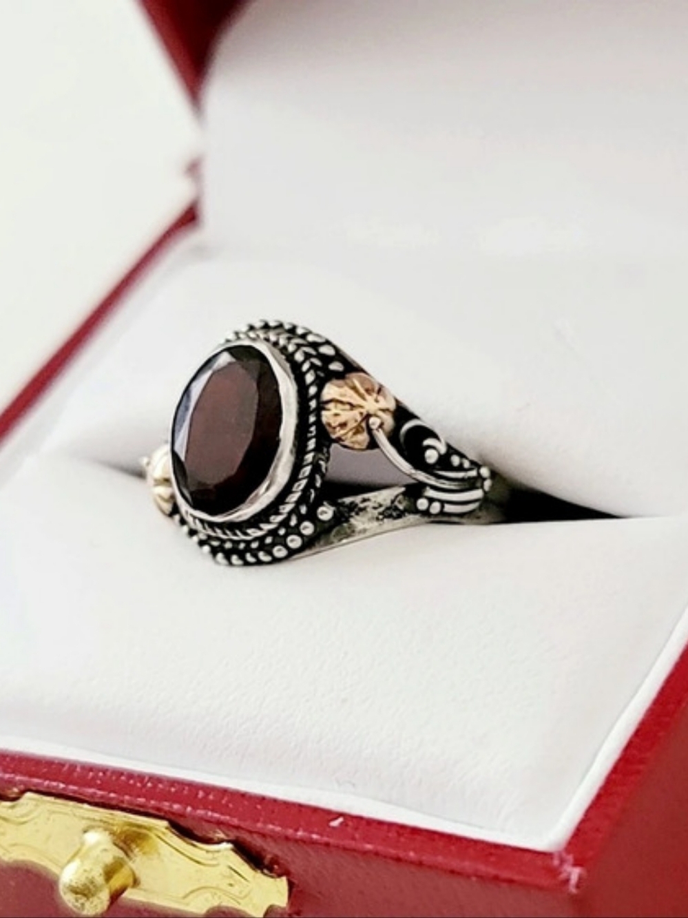 925 Vintage Garnet-Color Statement Ring Gold Plated Leafs 4.5
